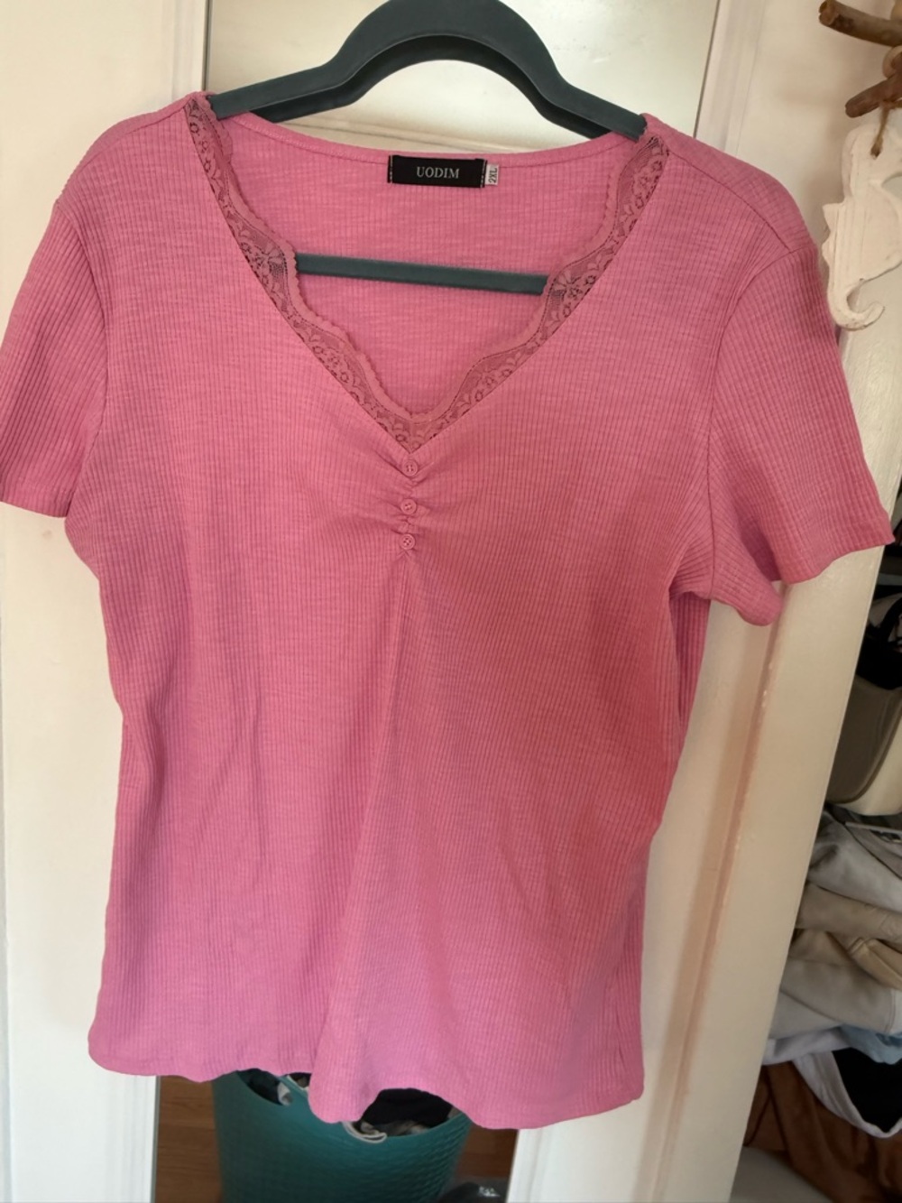 Uodim Women’s Pink Lace-Trim Ribbed V-Neck Top